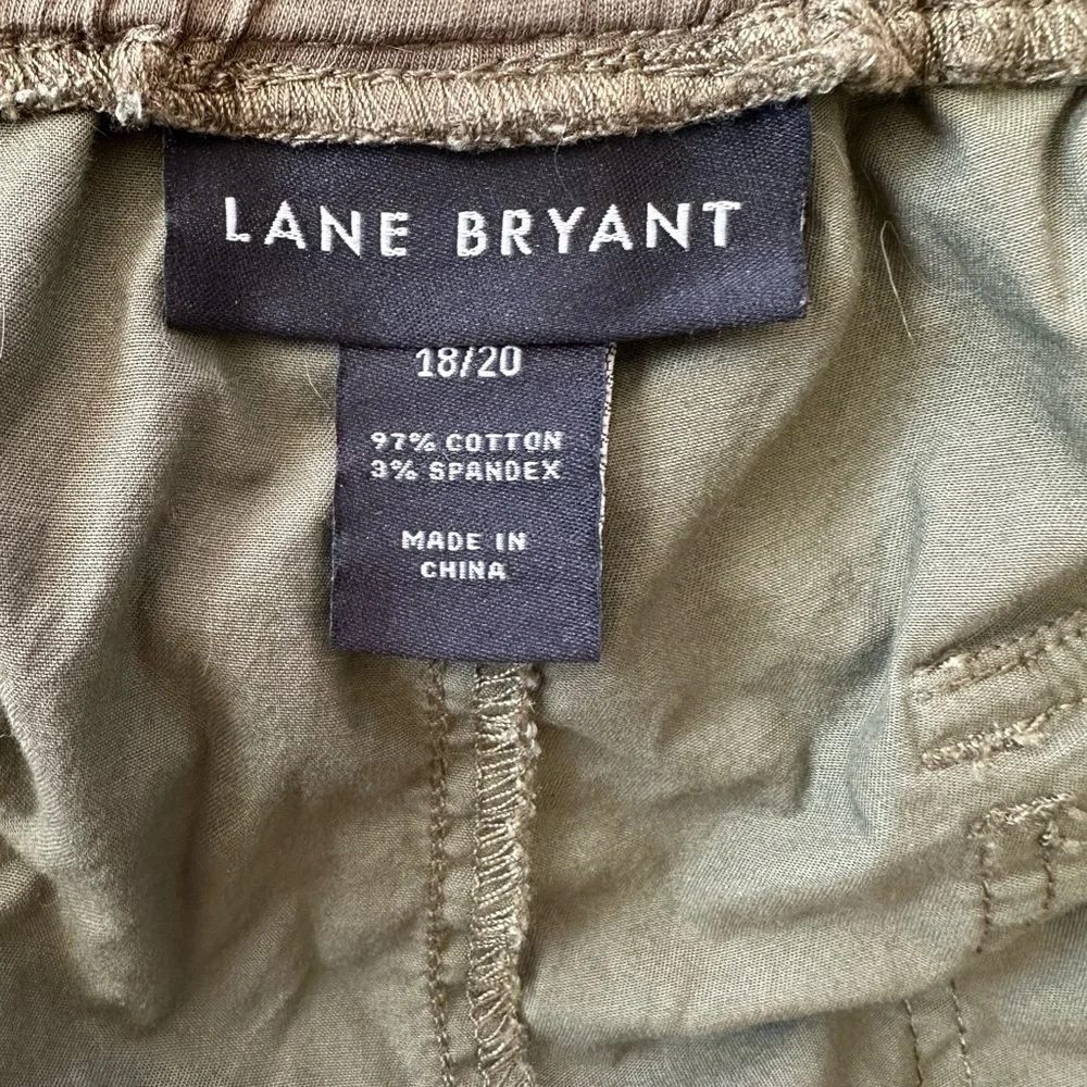 Lane Bryant Olive Cropped Cargo Jogger Pants, Size 18/20 - Picture 4 of 6